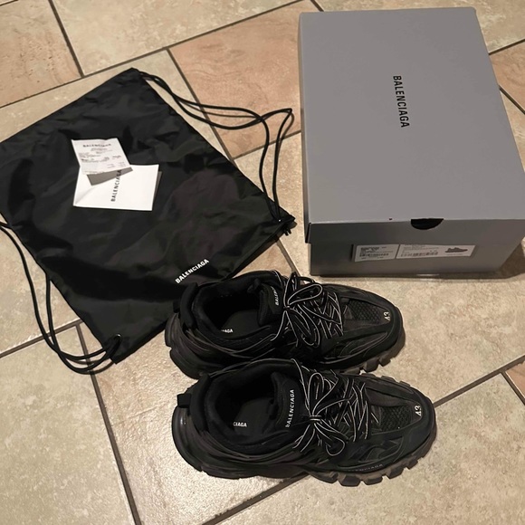 Balenciaga tracks - Picture 3 of 3